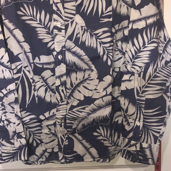 AEO BUTTON DOWN SHIRT - Picture 4 of 7